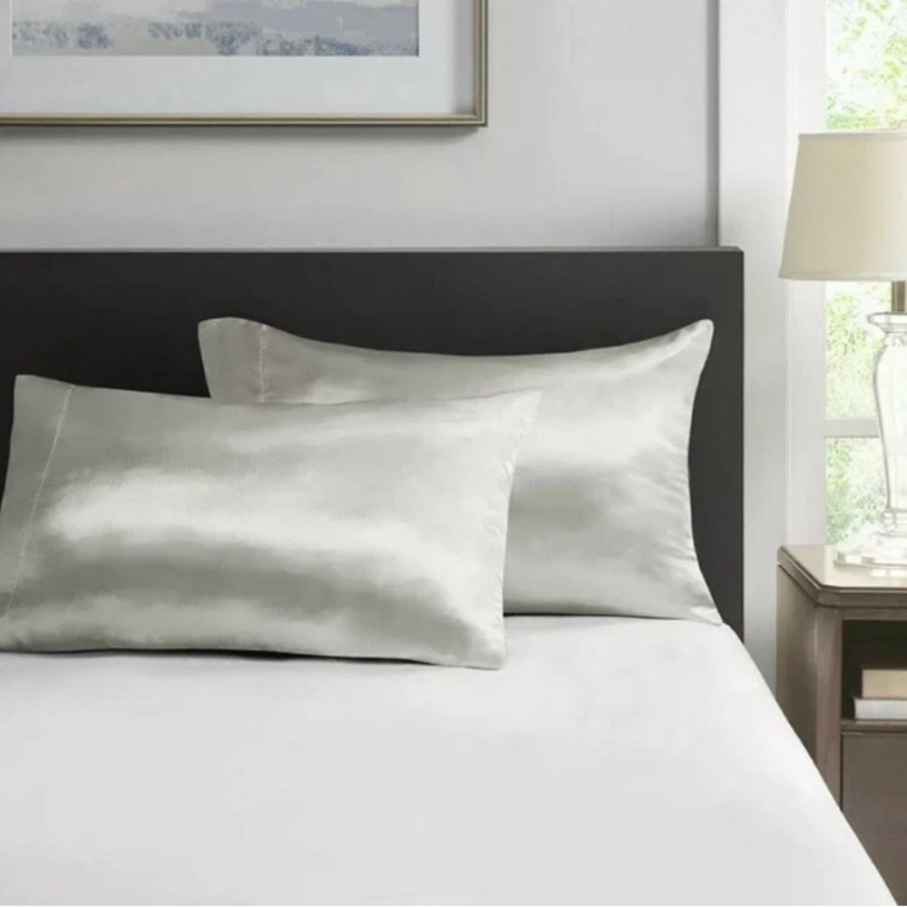 Madison Park Essentials Polyester Solid Satin Pillow Case Standard New